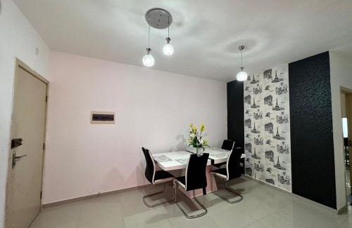 Viana Apartamento | Viana - Apartment - Sleeps 6 - Garden - Pool