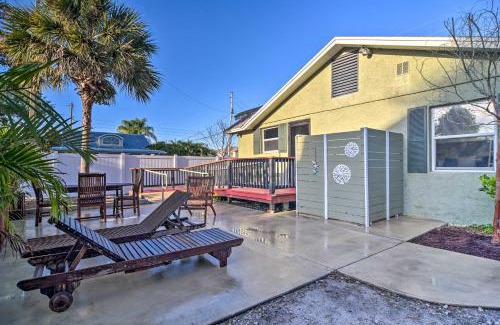 Dunedin Casa | Vibrant Dunedin Getaway with Furnished Patio!