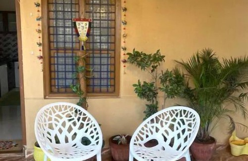 Bommasandra Casa | Vibrant Luxury Bedroom near Electronic City #4