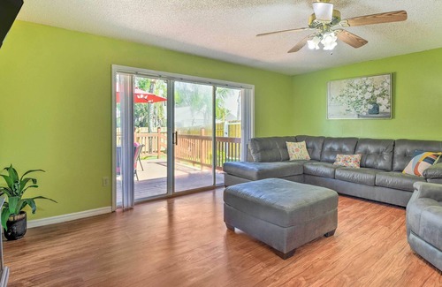 Fruitville Casa | Vibrant Sarasota Home: Yard & Furnished Deck!