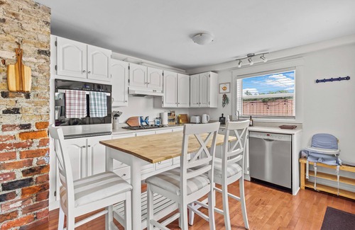 Downtown St. John's Casa | Victoria House | Signal Hill | King | BBQ