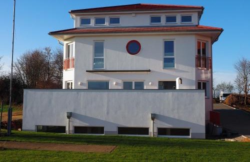 Hohen Wieschendorf Casa | Vier-Winde-Villa mit Schwimmbad