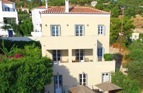 Spetses Casa | View-topia Amazing View, Private Pool, Close to the center.