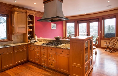 Blueberry Hill Casa | Views and privacy from this gorgeous custom home.