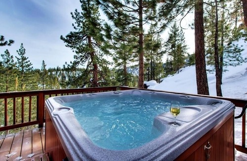 Tahoe Village Casa | Grandes ofertas con 50% de descuento adicional. Noches después de Min. Permanecer !!