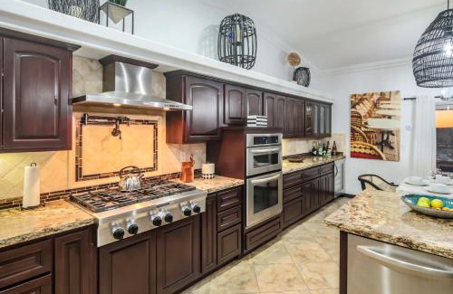 Lake Havasu City Casa | VIEWS! Luxury Lake Home W/Pool, Spa & Fire Pit!