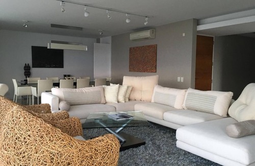Mar del Plata Apartamento | Vistas de Playa Grande