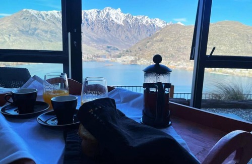 Frankton Casa | Views on Florence