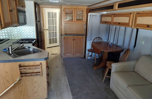 Tombstone Casa | Vigilante Inn Covered Wagon