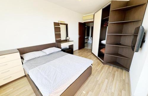 Saints Constantine and Helena Apartamento | Villa Mare Apartment