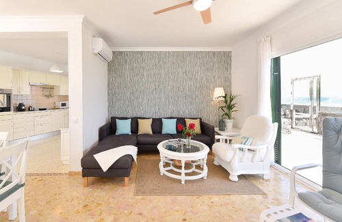 Playa del Inglés Villa | Villa Beachfront del Ingles | Exclusive Accommodation | Breathtaking Views Over the Sea and Dunes | Private Heated Pool | Terrace & BBQ | 200 m to Beach | Playa del Ingles