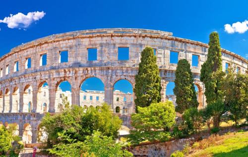 Belavici Villa | Vila LeDa by Villas Guide