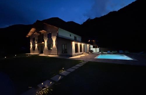 Jina Casa | Vila Mișu