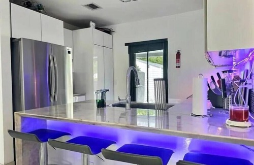 Gladeview Casa | OasisStyle Jacuzzi Glamping Gym Parking BBQ Secure