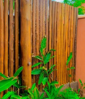 Agua Branca Casa | Vilamaruá Casa próximo da praia do Perequê com garagem e churrasqueira