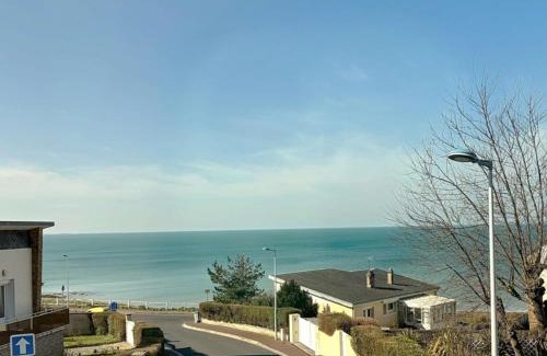 Donville-les-Bains Casa | Villa à 150m de la plage avec piscine et WiFi gratuit - FR-1-361-8