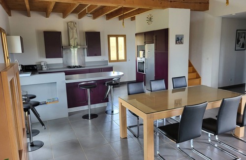 Blars Casa | Super promo Casa con magnifico punto de vista.
