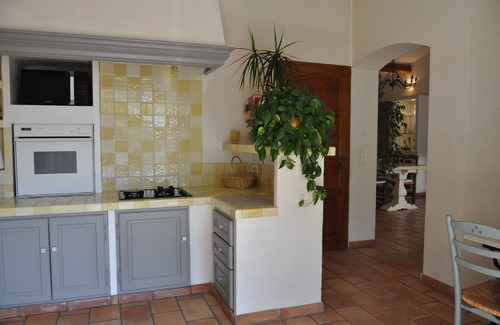 Villelaure Casa | VILLA provenzal piscina privada con balneoterapia en 3500 m2 de terreno Wifi