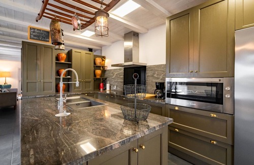 Viana do Castelo Villa | Villa 270 Deluxe Holiday Villa w/ Stunning Seaview