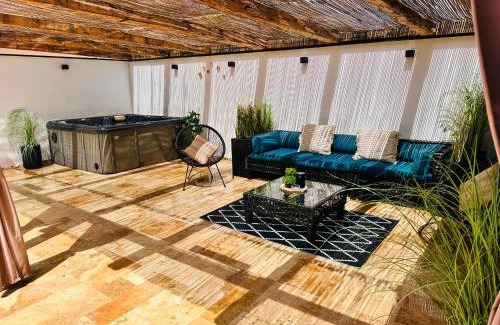 Medias Casa | Villa 3
