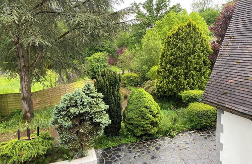 Marolles-en-Brie Villa | Villa 30 minutes from Paris with heated indoor pool