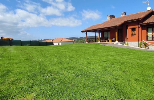 Carreño Chalet De Esquí | CHALET A 5 KM GIJON