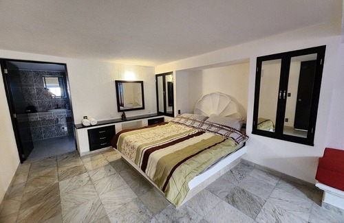 Lomas de Costa Azul Complejo | Villa 5 minutes from the sea with parking