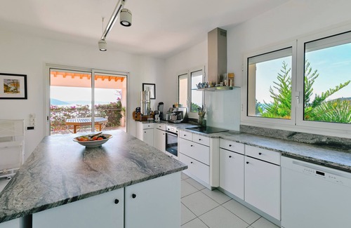 Corse-du-Sud Villa | Villa 6 bedrooms, Sea view, Swimming pool, haven of peace 5 mn from the beach