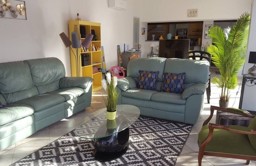 Tarascon Villa | Villa 8 people 120 m2 swimming pool garden terrace children's games near Camargue