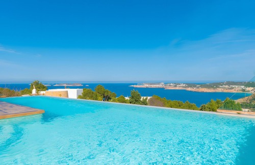 Sant Josep de sa Talaia Villa | Villa 'Ana' con vistas al mar, Wi-Fi y aire acondicionado