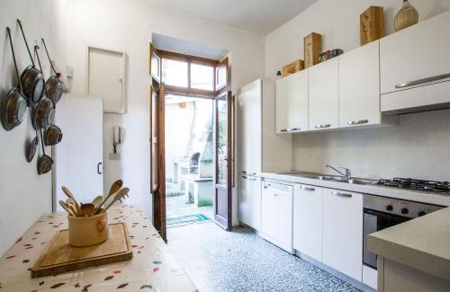 Florence Villa | Villa Acacia