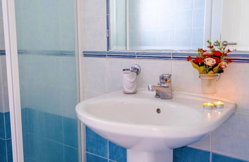 Pitharion Villa | Villa Afrodita, cerca aeropuerto, con piscina, Wi Fi, vista bahía Souda, oasis