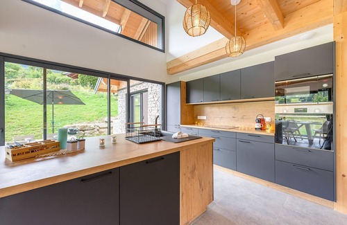 Saint-Jorioz Chalet De Esquí | Villa Alésia - Jacuzzi et vue montagnes, environnement apaisant