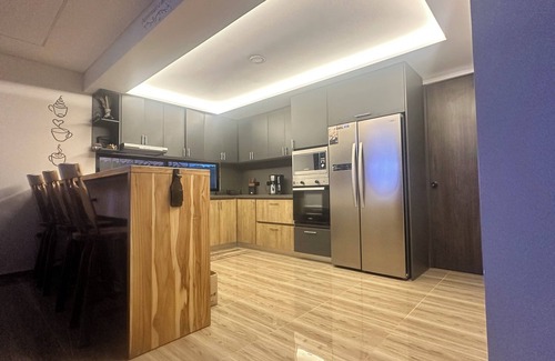 Pereira Casa | Villa Alcon-Villa in the Heart of Colombia's coffee axis, 1st FL only, 3 Bedroom
