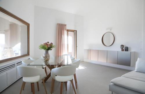 Salo Villa | Villa Allegra Luxury Holiday House