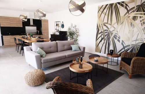 Saint-Martin-de-Crau Casa | VILLA ALPILLES CRAU CAMARGUE