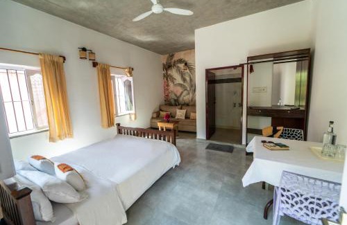 Kottakuppam Casa | Villa Amarena - AC Room- Serenity beach