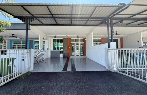 Tanjung Rambutan Casa | Villa Ammara Homestay