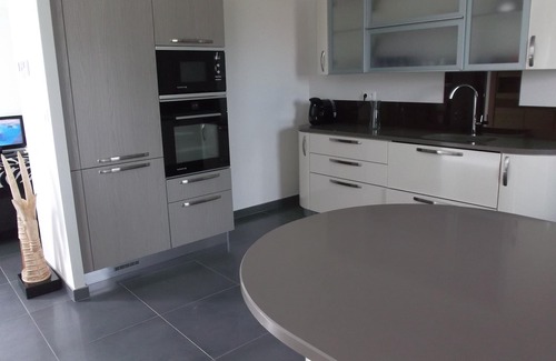 Pornic Casa | villa y piscina climatizada, a 800m de la playa y del centro pornic a pie wifi