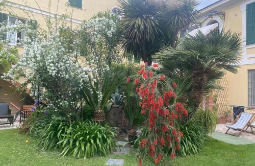 Vallecrosia Apartamento | Villa Angelina Holiday Homes I Casa Limone I Villa in città I 6 ospiti I Mare 5 min I Giardino I Parcheggio privato