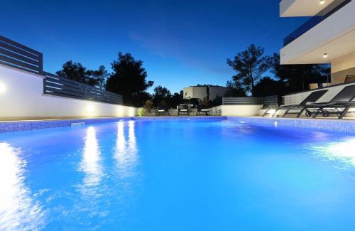 Biograd na Moru Apartamento | Villa Ankora 1 with heated pool