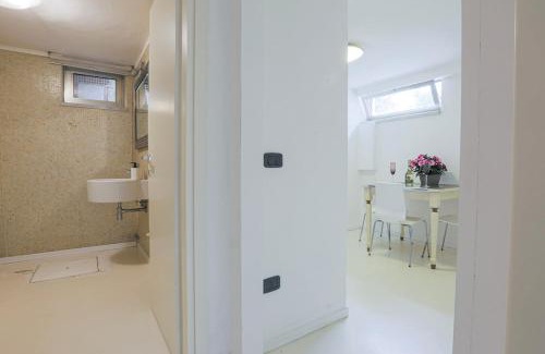 Capanne-Prato-Cinquale Apartamento | Villa Artistica con Piscina e Giardino