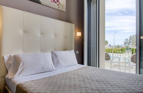 Marina Centro Hotel | Villa Augustea