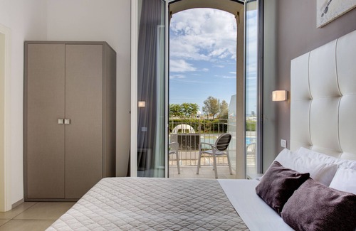 Marina Centro Hotel | Villa Augustea