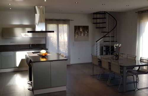 Peri Villa | Villa Avec Piscine Entre mer et Montagne