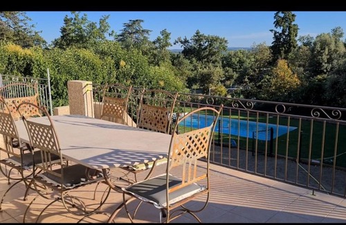 Monteils Casa | Villa avec piscine et jacuzzi proche d'uzes