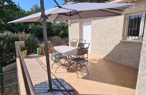 Monteils Casa | Villa avec piscine et jacuzzi proche d'uzes