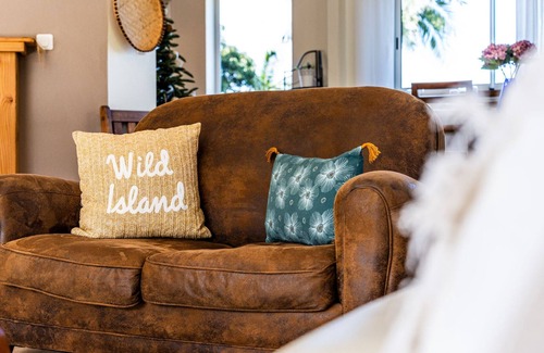 Saint-Joseph Villa | Villa Avec Piscine au Milieu des Chevaux