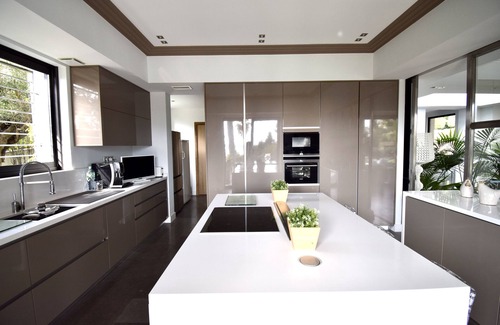 Guerrevieille Villa | Villa BAHAMAS, facing St Tropez, beaches 100 m'away