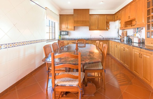 Aldeia de Brescos Villa | Villa 'Beautiful Deluxe 4 Bedroom' con piscina privada, jardín privado y acceso Wi-Fi